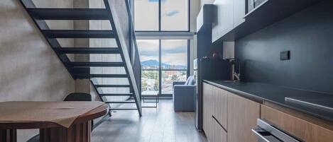 Appartement, 1 grand lit et 1 canapé-lit, balcon, vue sur la ville (Tuliv 716) | Intérieur