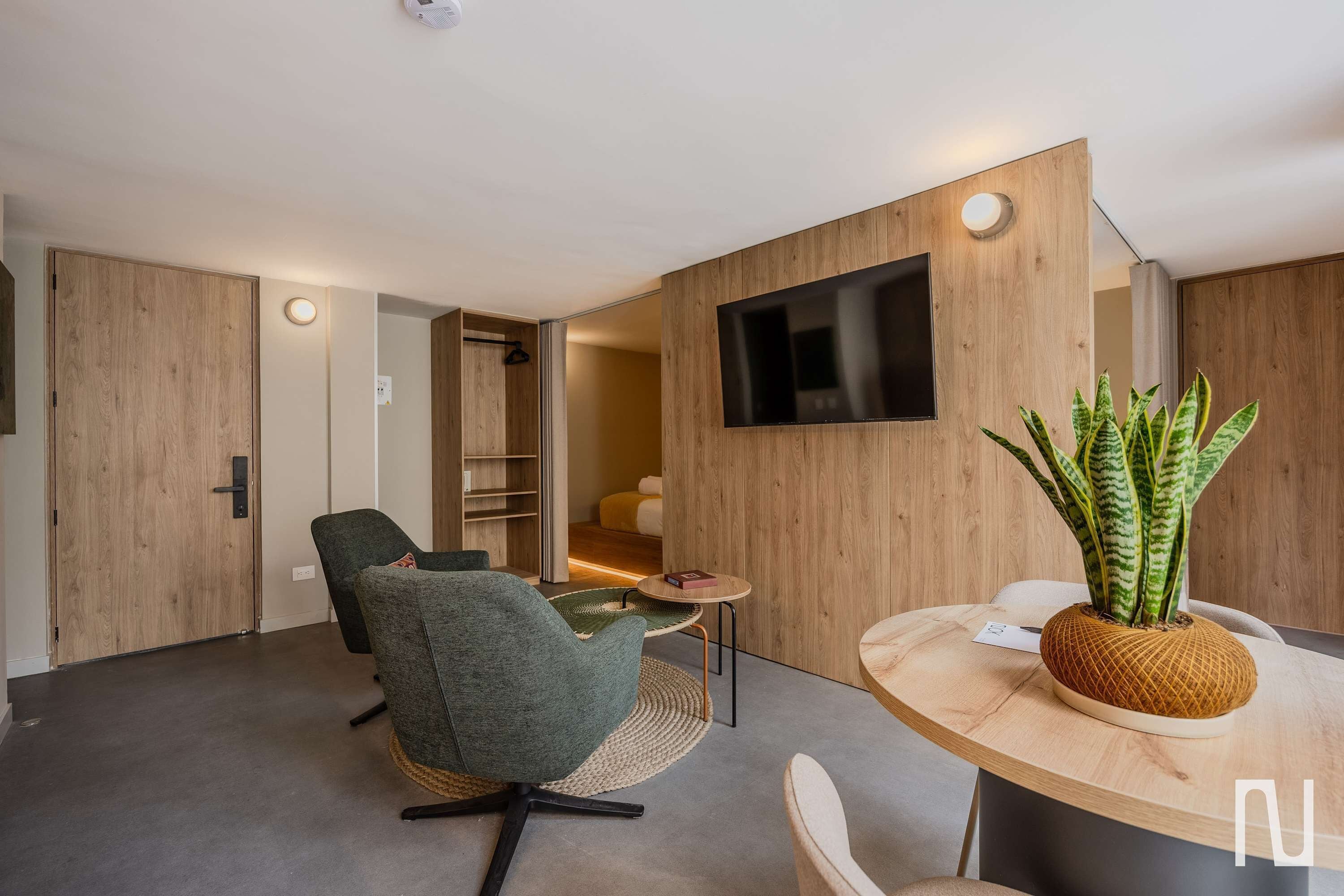 Apartment, 1 Queen-Bett, Terrasse, Stadtblick (Gardens B102) | Innenbereich