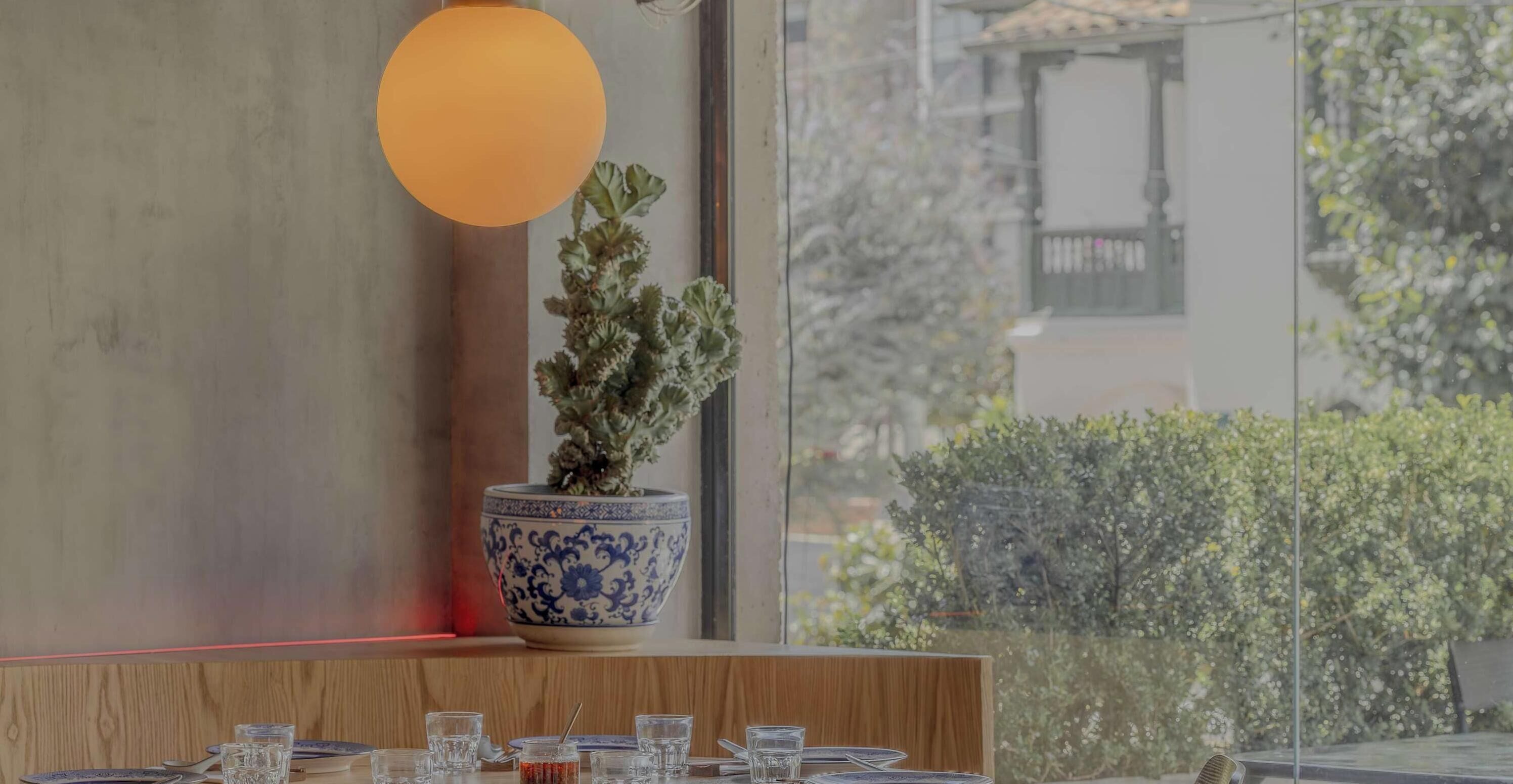 Apartment, 1 Queen Bed, Balcony, City View (Mambe 701) | Dining