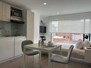 Apartamento, 1 cama doble, cocina, vistas a la ciudad (Macae 410) | Restauración