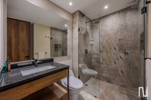Căn hộ, 1 giường cỡ queen, bếp, quang cảnh thành phố (La Primera 104) | Phòng tắm