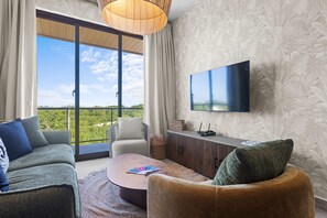 Apartemen, 2 Tempat Tidur Queen, akses ke kolam renang, pemandangan kolam renang (The Towers F310) | Area keluarga