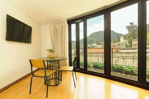 Apartment, 2 Queen Beds, Balcony, City View (La Primera 304 Live) | Dining - NOK Cozy 2 Br apt in Candelaria (Bogotá)