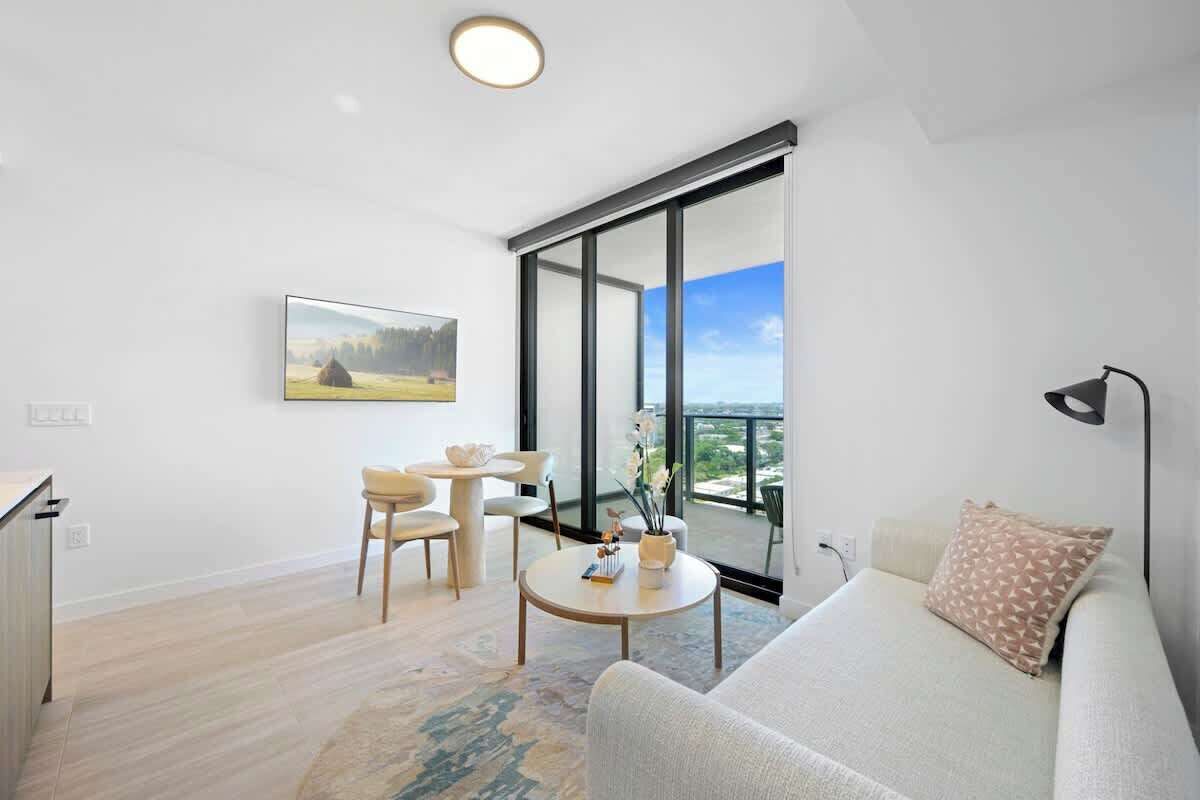Appartamento, 1 letto king, accesso alla piscina, vista oceano (72 Living 1603) | Area soggiorno