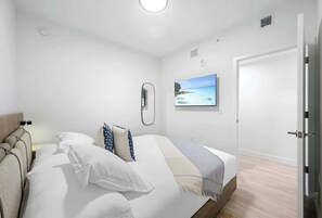 Apartment, 1 King Bed, Pool Access, Ocean View (72 Living 1603) - NOK Amazing 1 BR in Miami Beach (Miami Beach)