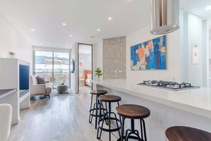 Apartment, 1 Queen Bed, Hot Tub, City View (Balcones 304) | Interior - NOK Amazing 1BR in Usaquén (Bogotá)