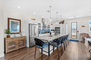 Fridge, microwave, oven, stovetop - Tropical Backyard Cocoa Beach Escape • Oceanfront Patio • Steps to the Beach 🌴🍹 (Cocoa Beach)