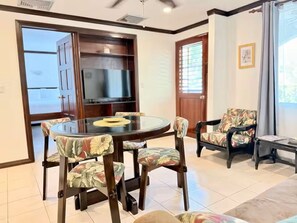 Dining - Alojamiento entero: vivienda rentada en Quepos, Costa Rica (Quepos)