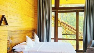 Deluxe Double Room, Balcony, Mountain View