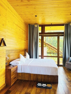 Deluxe Double Room, Balcony, Mountain View