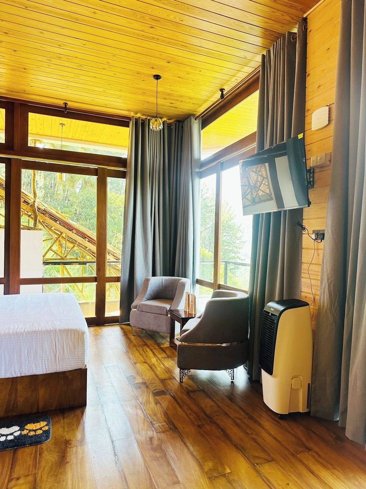 Deluxe Double Room, Balcony, Mountain View