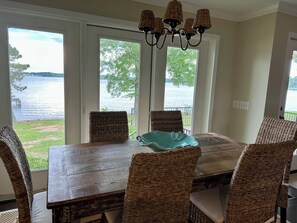 Dining - Private, close-in Lake Murray home with boat ramp, dock and panoramic views. (Chapin)