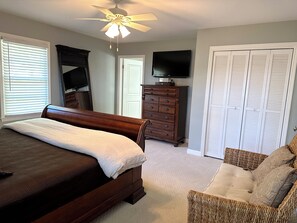 Iron/ironing board, Internet, bed sheets - Private, close-in Lake Murray home with boat ramp, dock and panoramic views. (Chapin)