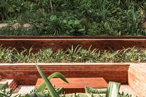 Outdoor dining - Seaside Collective (Kuta)