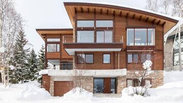Superior Chalet, Balcony, Mountain View | Exterior
