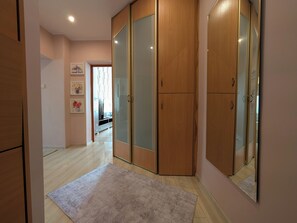 Interior - Pułaskiego Spacious Apartment (Wrocław)