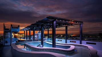 Indoor pool, outdoor pool