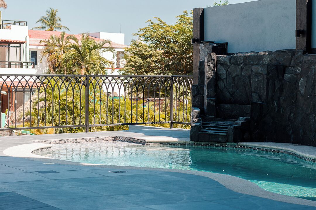 Piscine couverte, piscine extérieure