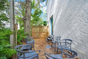 Terrace/patio - Bright Designer Villa near Fort Lauderdale / Beach (Wilton Manors)