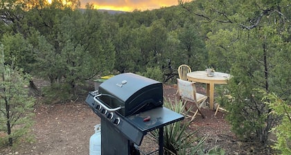 Tuktu Ranch - Serenity Yurt - Glamping Experience