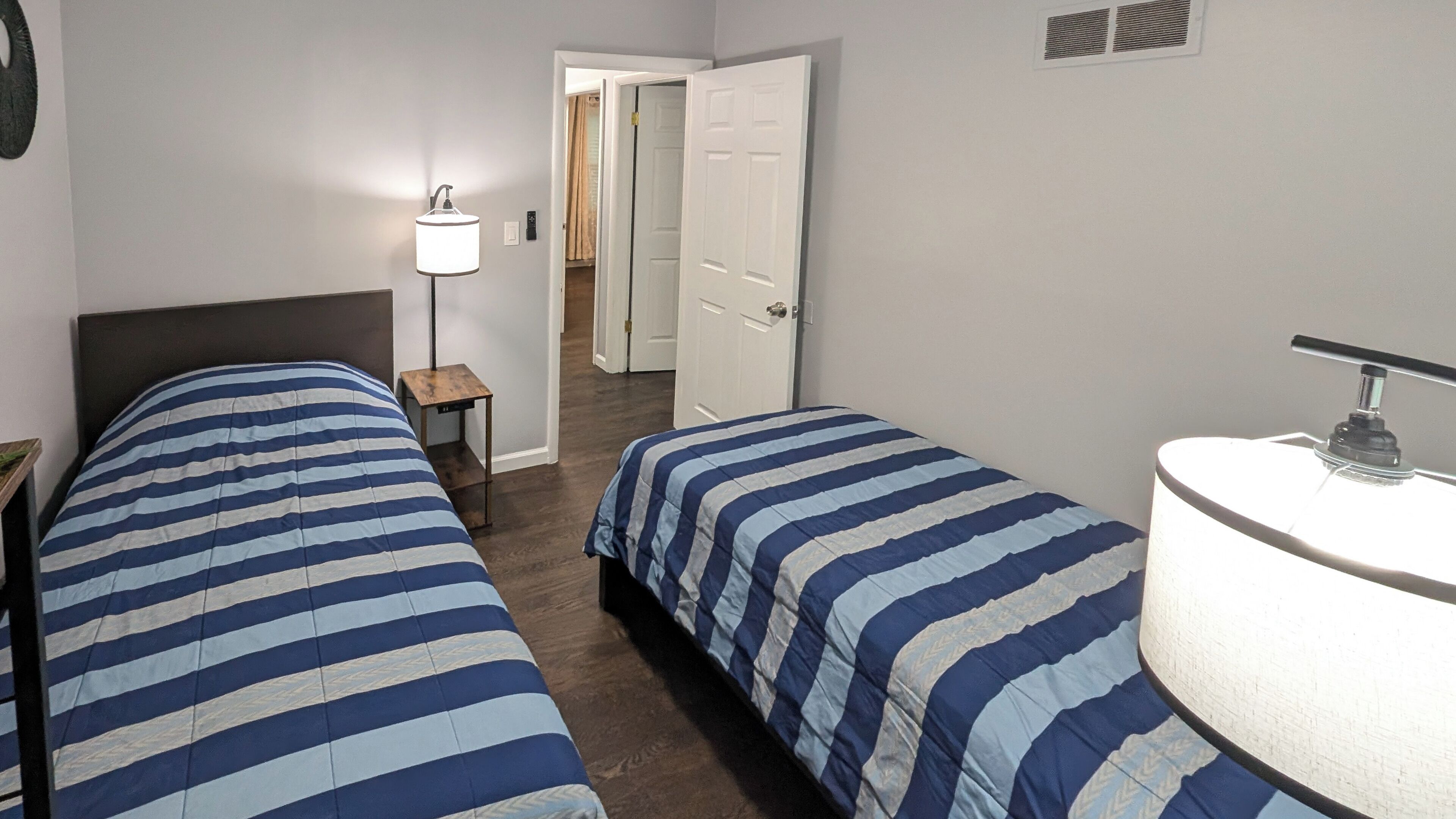 5 bedrooms, iron/ironing board, free WiFi, bed sheets