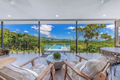 Ocean’s Edge – Private Pool, Oceanfront Views & Peaceful Setting