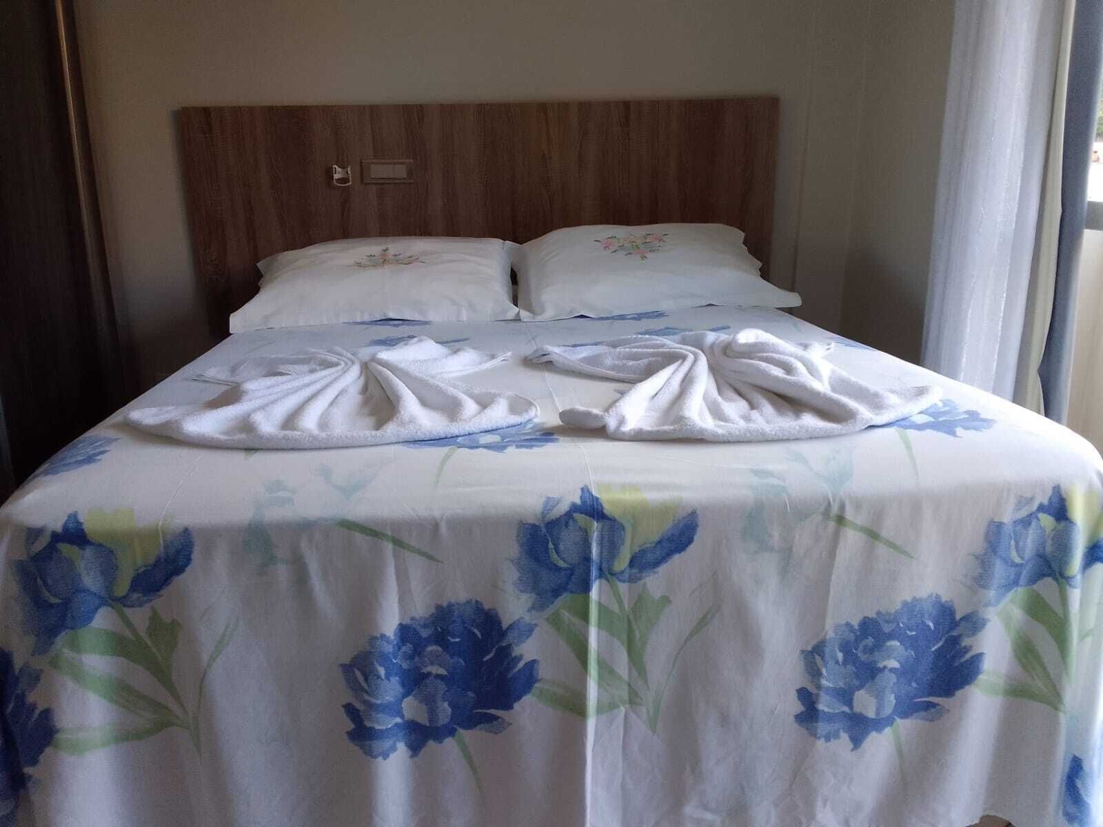 3 chambres, fer et planche à repasser, accès Internet, draps fournis