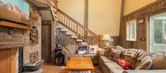 Boulder Retreat | 2BR/2BA Accident w/ Hot Tub