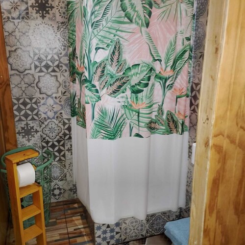 Cabin with tinaja