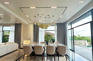 Dining - BB HOUSE - Trải Nghiệm Villa 5 Sao Với Chi Phí Một Căn Phòng (3 Bảo Lộc)