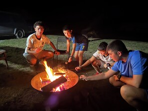 Property grounds - The Ember Lodge - The Sunset and Sunrise Haven 5 minutes to Goulburn CBD (Kingsdale)