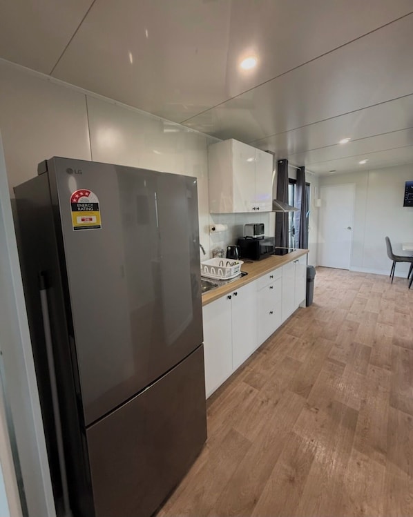 Microwave, stovetop