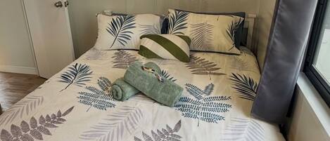 2 bedrooms, Internet, bed sheets