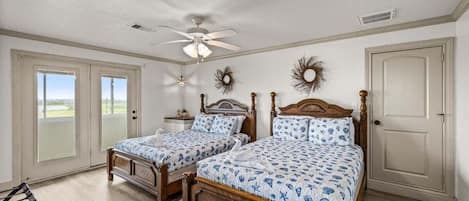 4 bedrooms, free WiFi, bed sheets