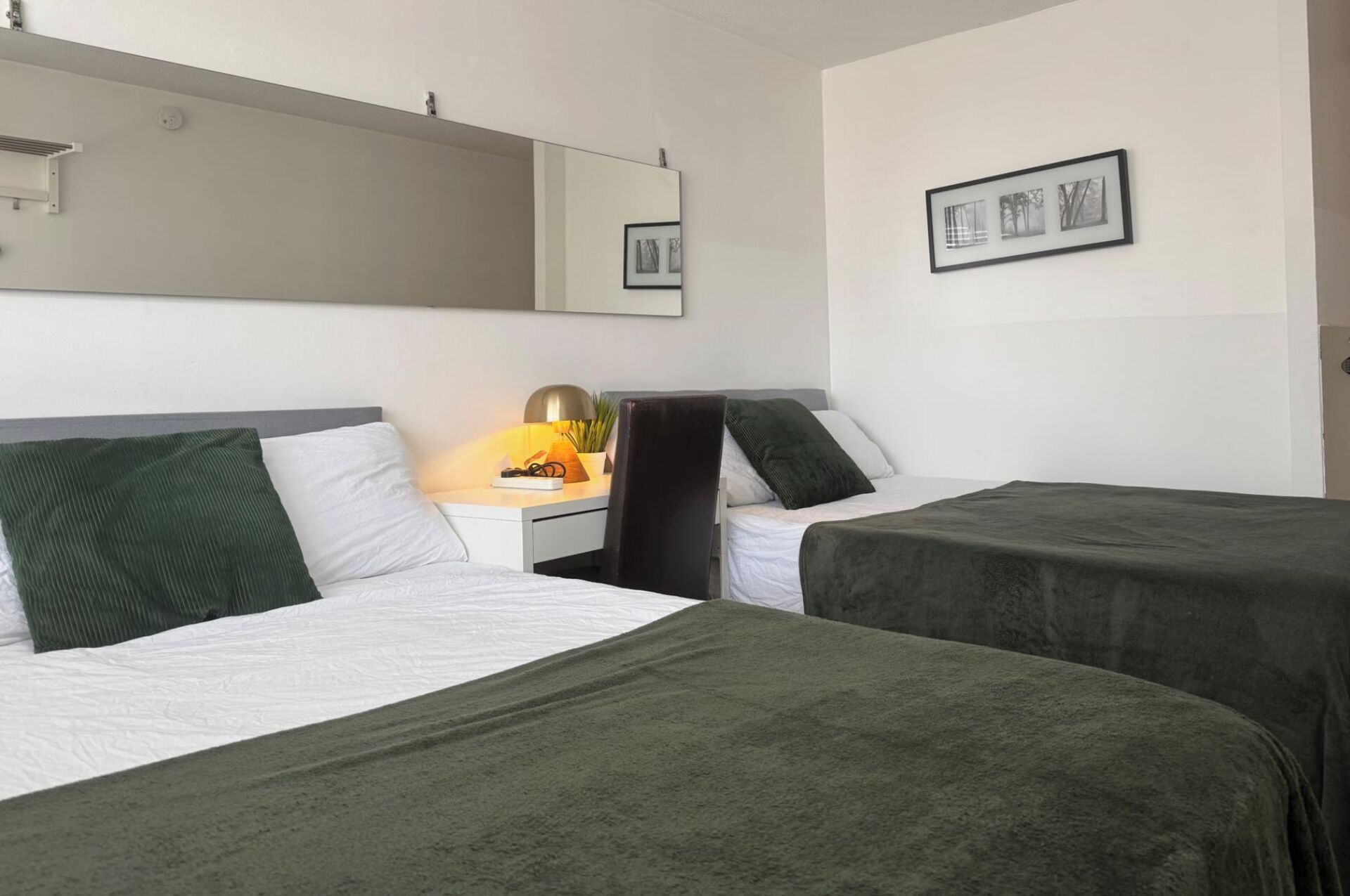 4 Schlafzimmer, Bügeleisen/Bügelbrett, WLAN, Bettwäsche