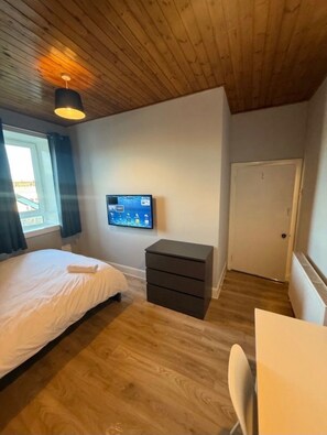 3 habitaciones, wifi y ropa de cama