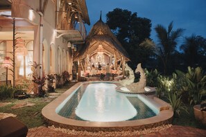 Piscine extérieure
