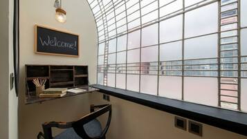 In-room business centre