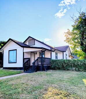 Exterior - 3BR●Private Bath Sweets●Game Room●Casino Nearby (Durant)