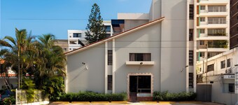 Roy Arias Suites