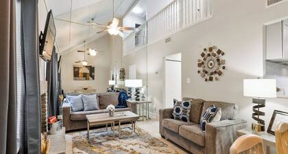 3 bedroom family friendly townhome-Pet Friendly