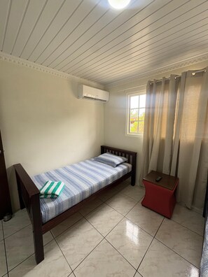 3 dormitorios, tabla de planchar con plancha, wifi