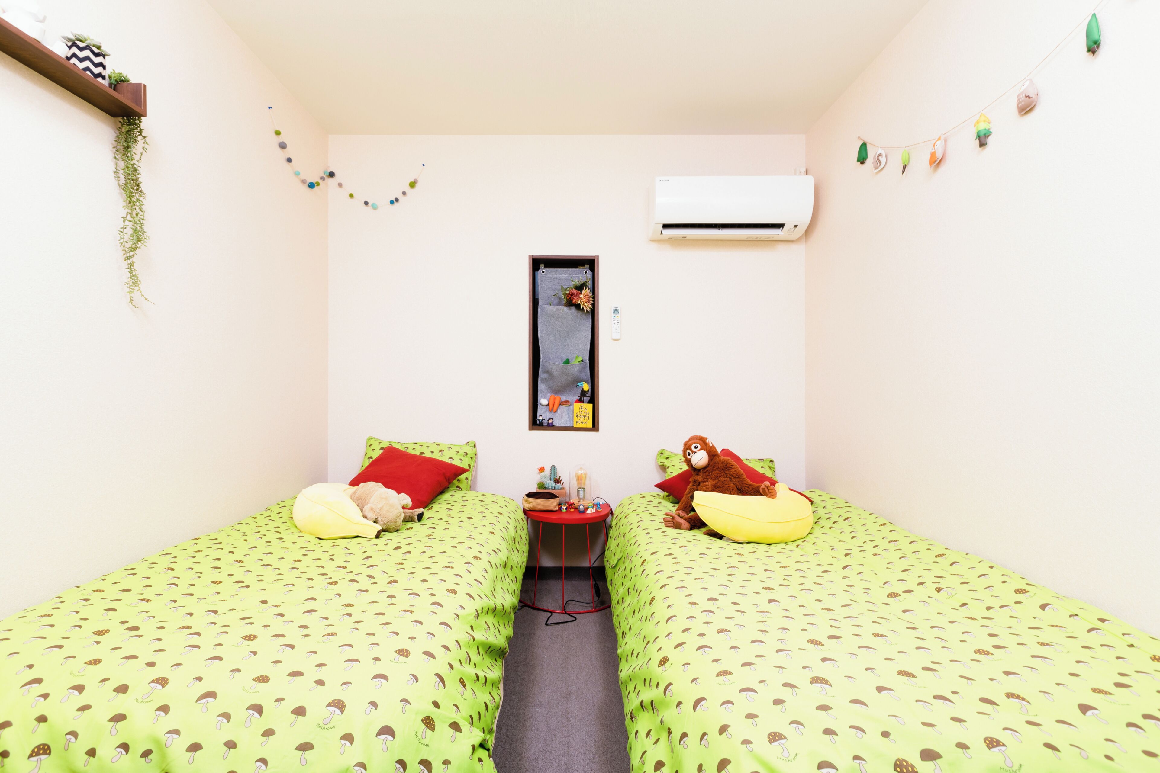 3 bedrooms, iron/ironing board, travel cot, free WiFi