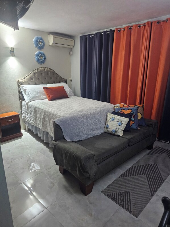 1 bedroom, iron/ironing board, WiFi, bed sheets