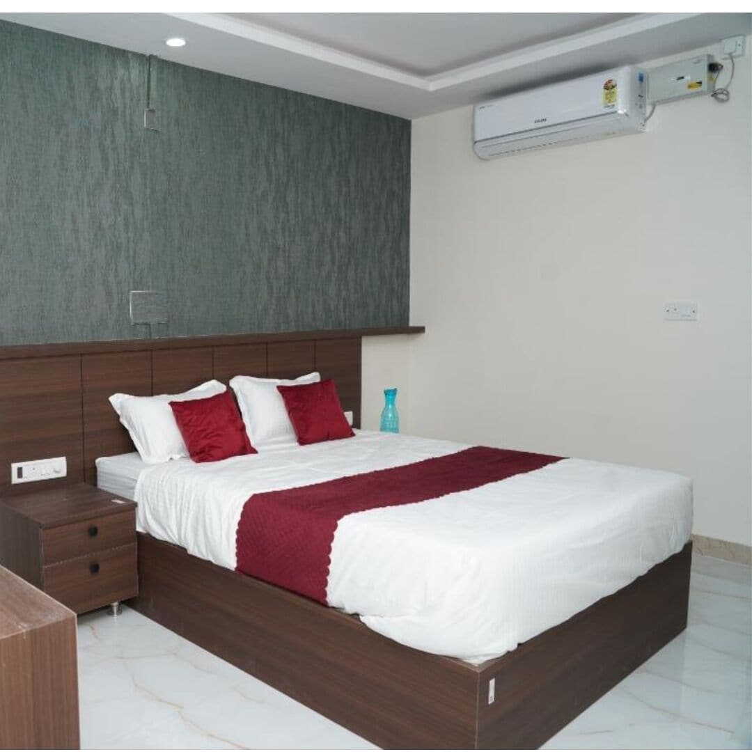 Room | Free WiFi