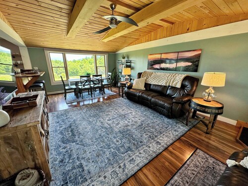 64J Stunning Views