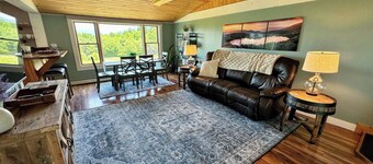 64J Stunning Views
