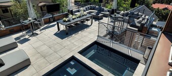 Aspen St Lodge by Rove 10br With Outdoor Amenities