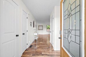 Interior - Fox House (Clarksville)