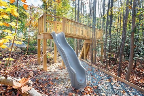Full Bloom Tree House - Stonewall Road